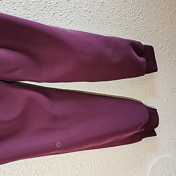 Lululemon Burgundy Jogger - Picture 8 of 8
